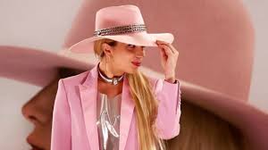Кадры клипа Lady Gaga - Joanne (Where Do You Think You’re Goin’? 